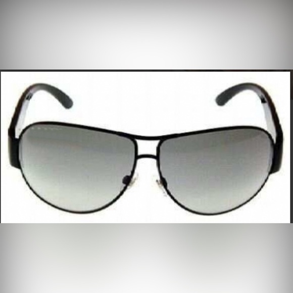 CHANEL Black Aviator Sunglasses 4128 - Picture 4 of 16